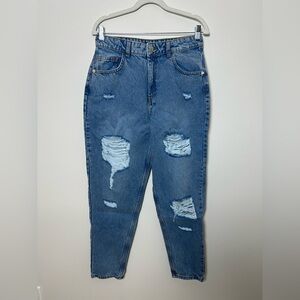 PrettyLittleThing Distressed Mom Jean